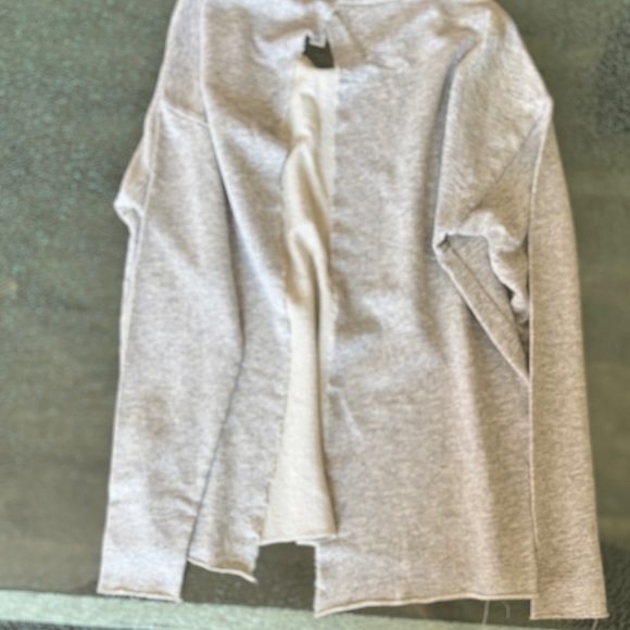 True Religion Open Back Gray Long Sleeve Top - Picture 11 of 11